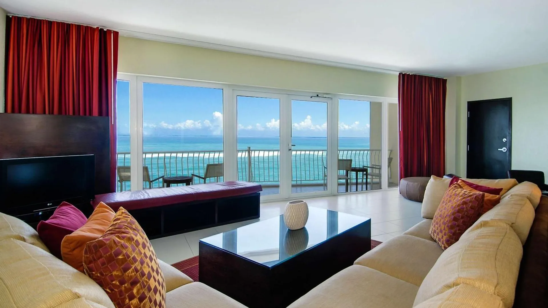 Semesteranläggning (resort) The Condado Plaza Hotel San Juan